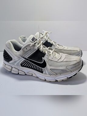 Nike Zoom Vomero Black White Men’s Size 15 Running Shoes Athletic Sneakers